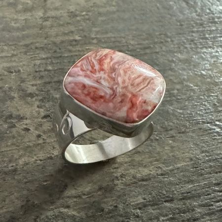Sz9 Red Spiny Cushion Ring - Size 9