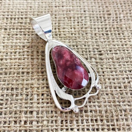 Faceted Freeform Thulite Pendant