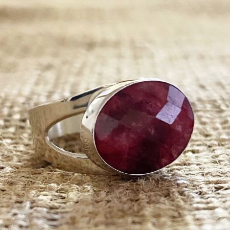Thulite Oval Ring - Size 8