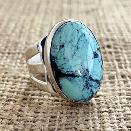 Hubei Turquoise Large Oval Ring