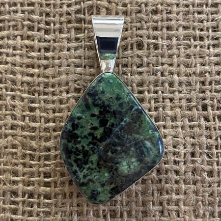 Freeform Courtland Plume Pendant