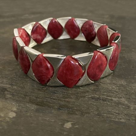 Thulite "Twist" Bead and Silver Link Bracelet